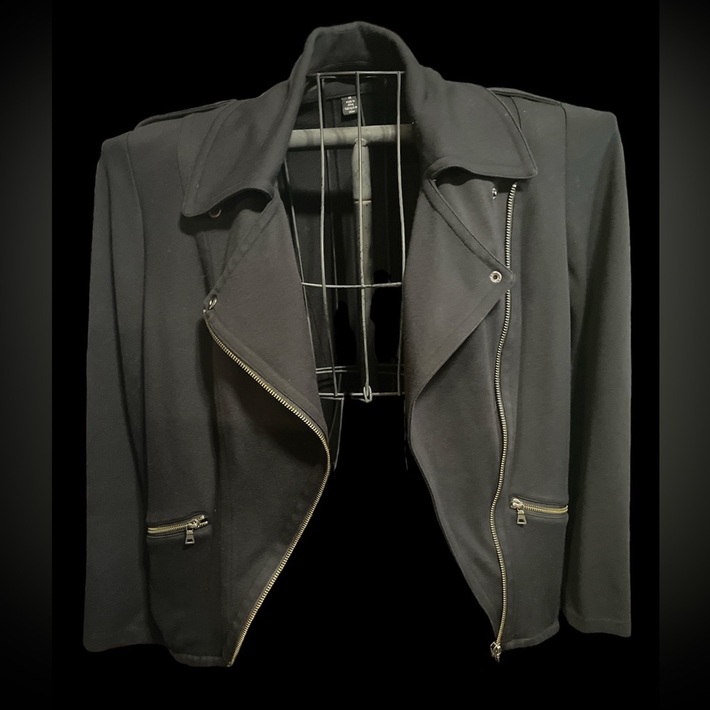 Women's Black Zippered Jacket